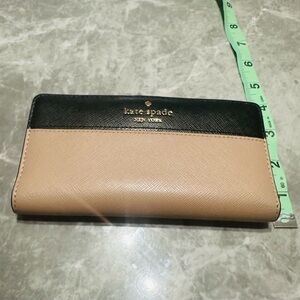 Kate Spade Staci Colorblock Large Slim Bifold Wallet -Warm Beige $219 WLR00122